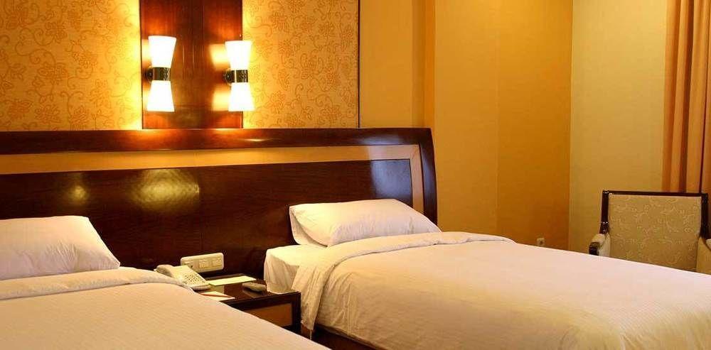 Semesta Heritage Hotel & Convention Semarang Exterior foto