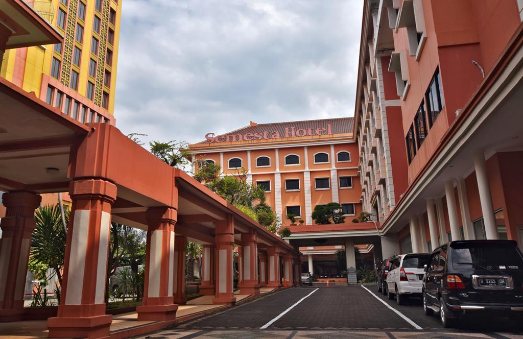 Semesta Heritage Hotel & Convention Semarang Exterior foto