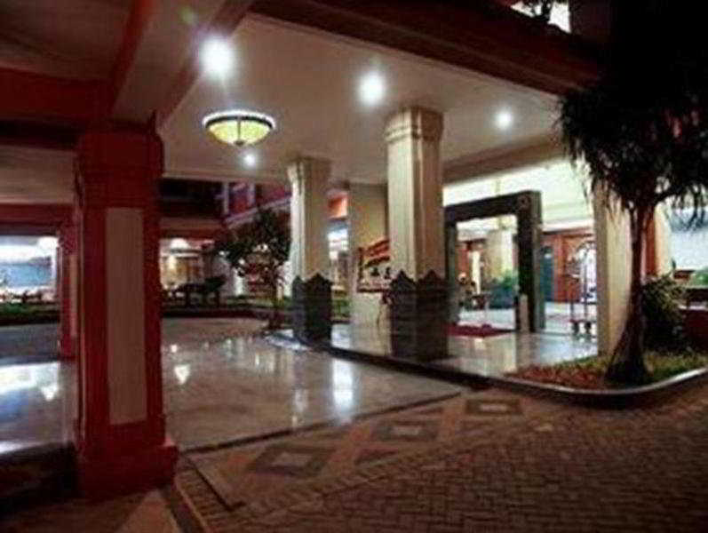 Semesta Heritage Hotel & Convention Semarang Exterior foto